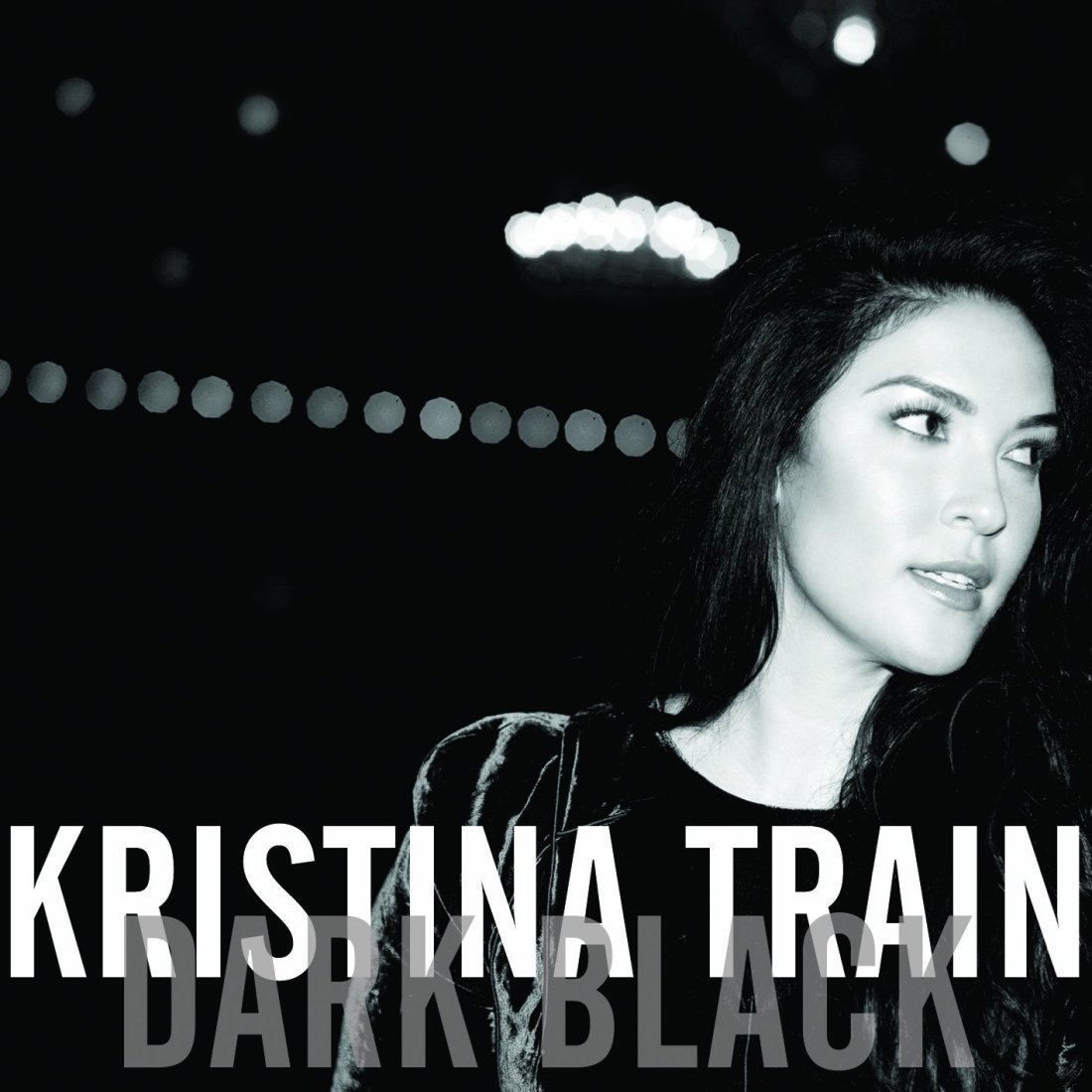 Común sin sentido: Kristina Train — Dark Black